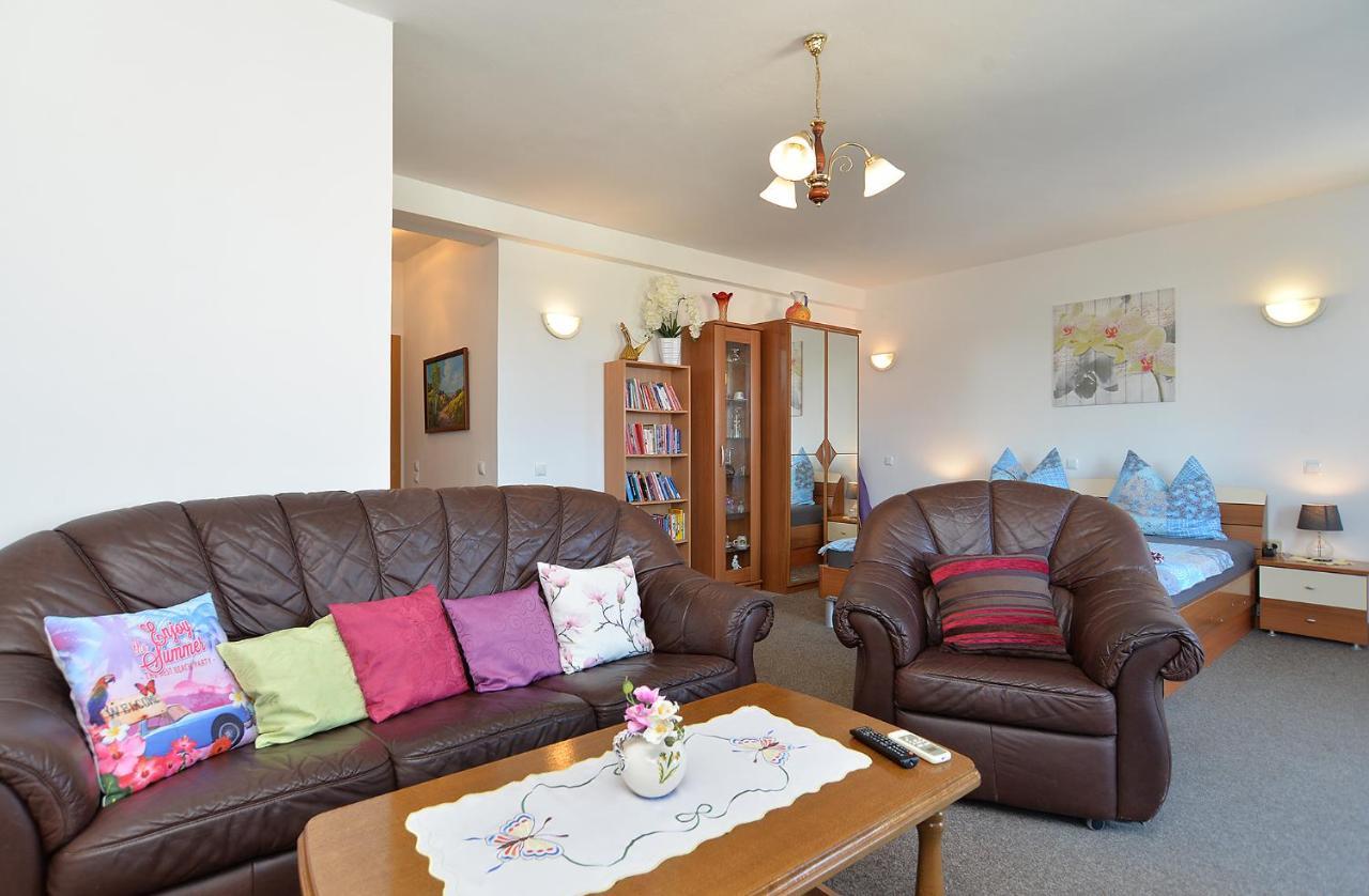 Apartment Anka 1223 Peroj