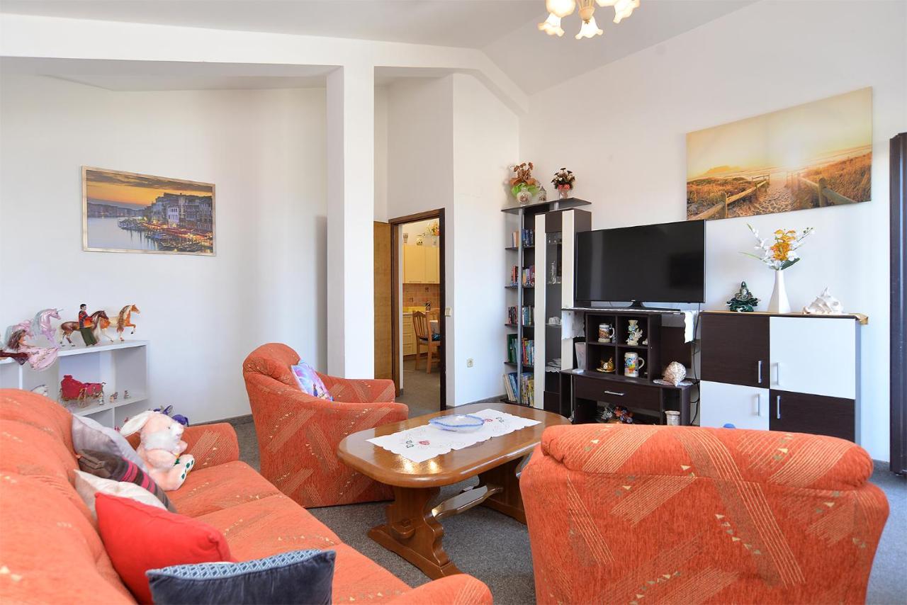 Apartment Anka 1223 Peroj