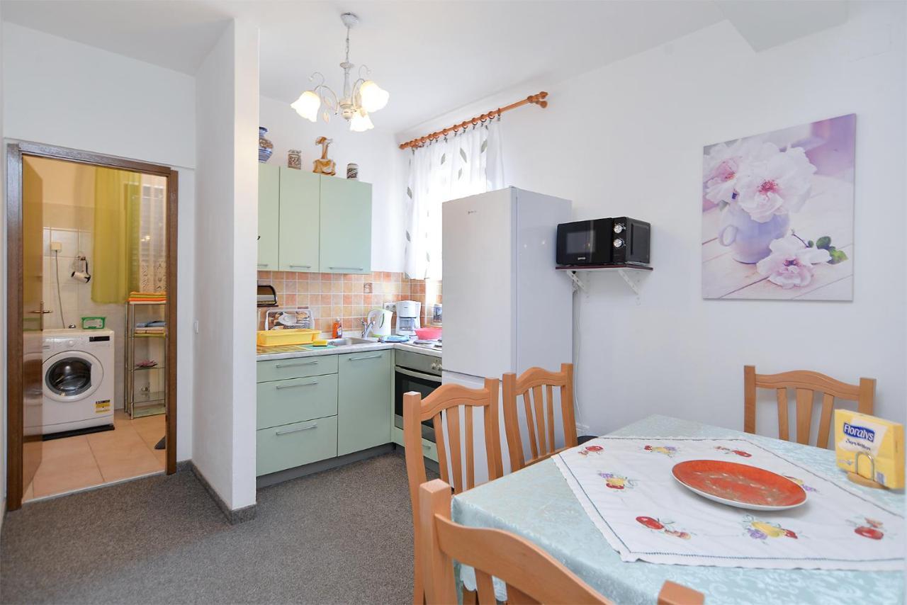 Apartment Anka 1223 Peroj