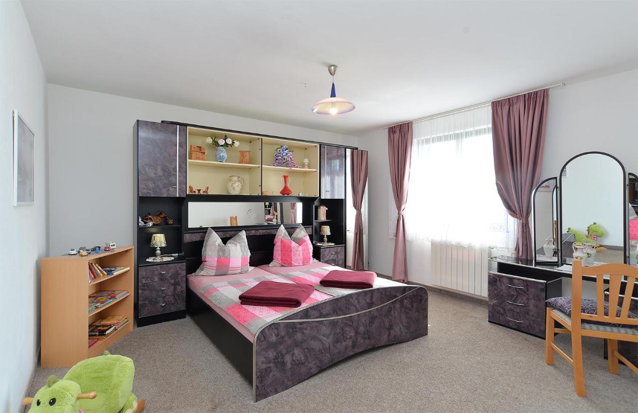 Anka 1223 Apartment